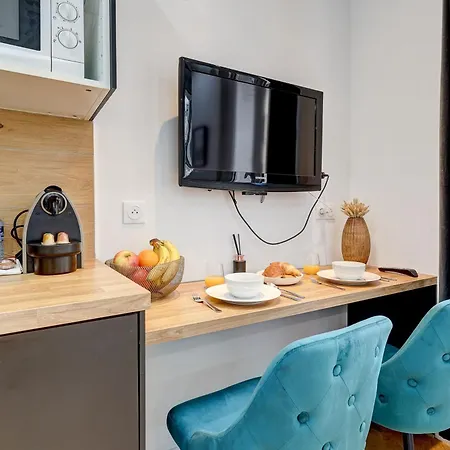 Avec A-c Aux Champs-elysees Appartement Parijs
