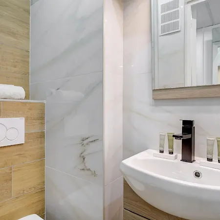 Avec A-c Aux Champs-elysees Appartement